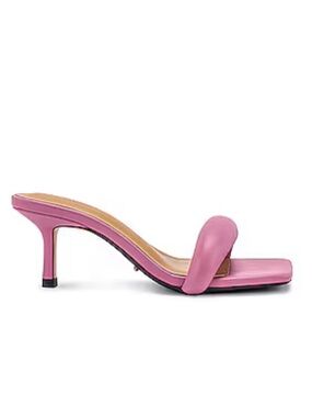 Tony Bianco Angel Sandal in Musk
Nappa |